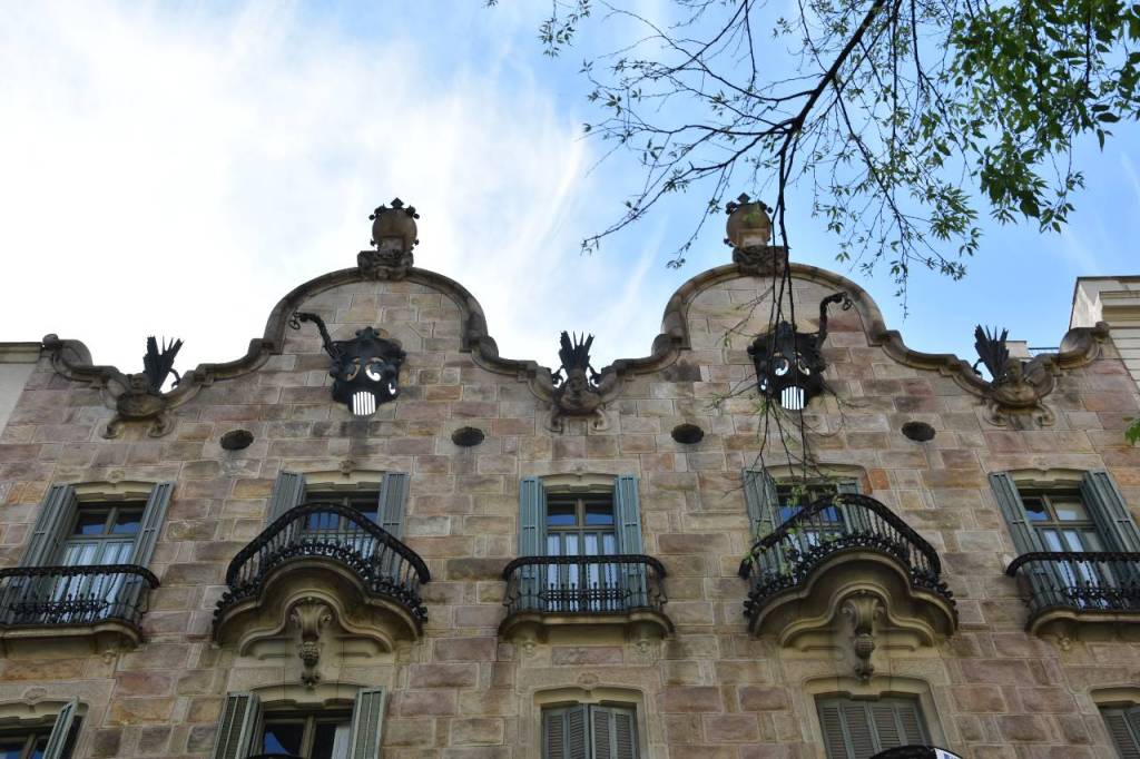 El modernismo de Barcelona entre las calles Girona y Roger de&nbsp;Llúria