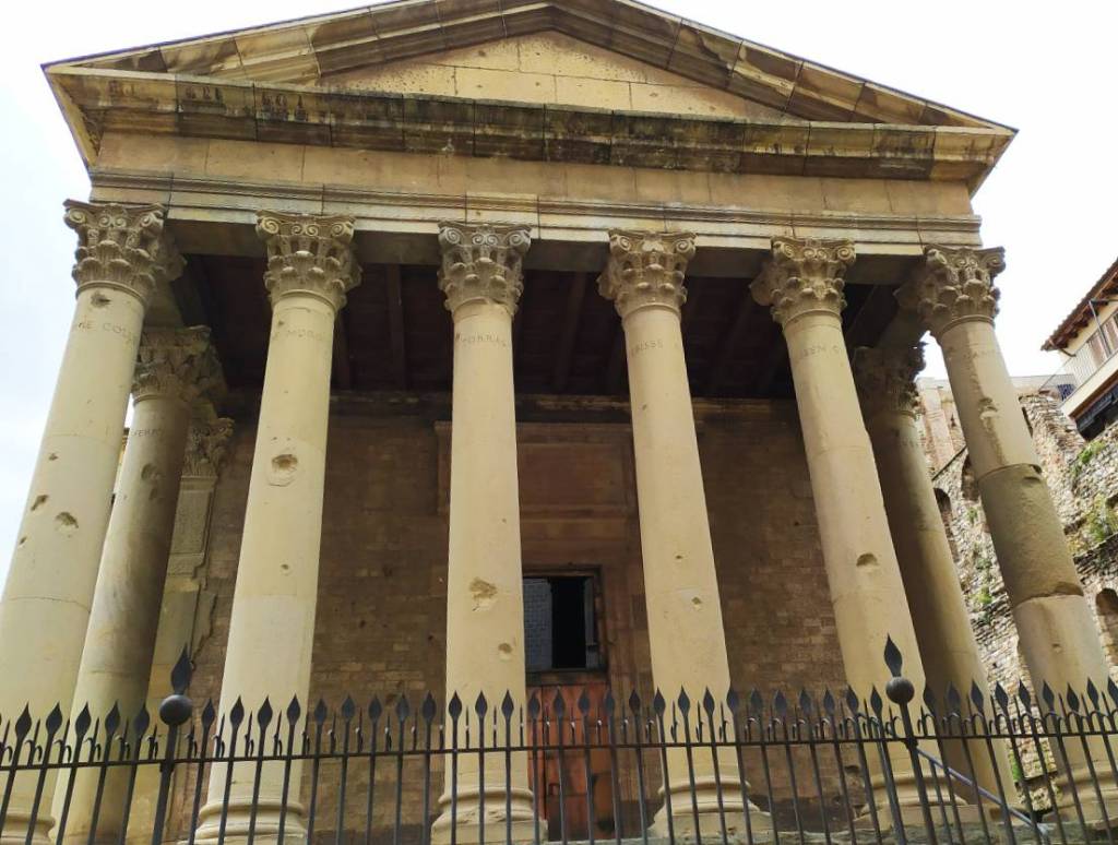 TEMPLO ROMANO DE VIC: SOLO HAY 4 EN LA&nbsp;PENÍNSULA