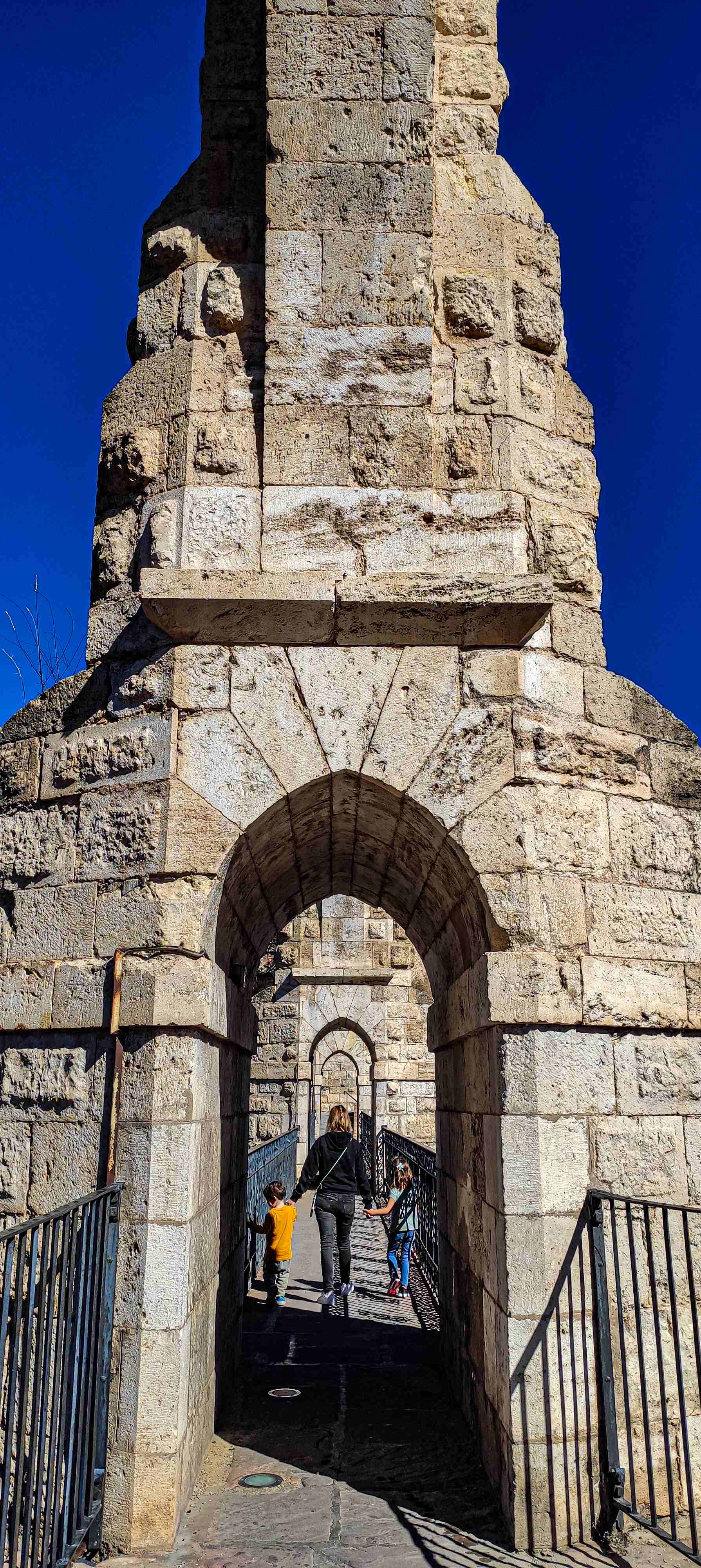 Teruel acueducto pasarela