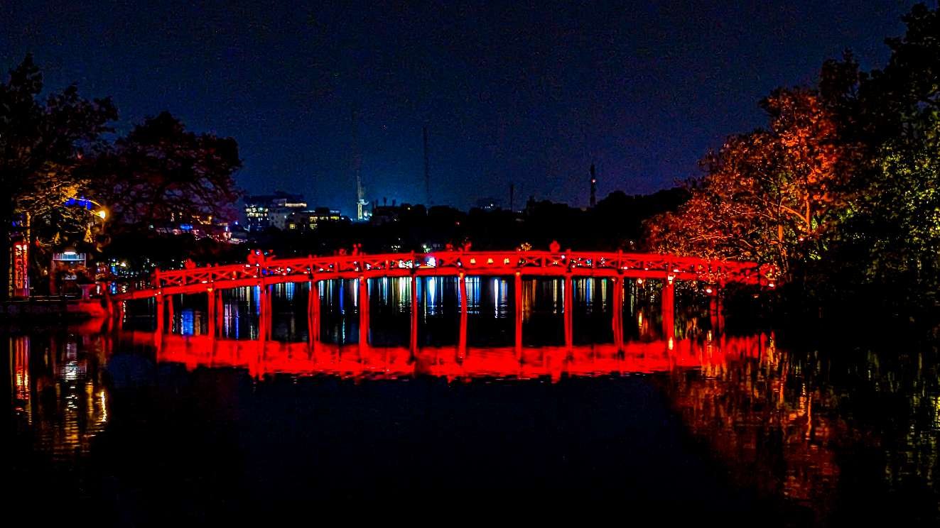 Hanoi puente japones (Vietnam)