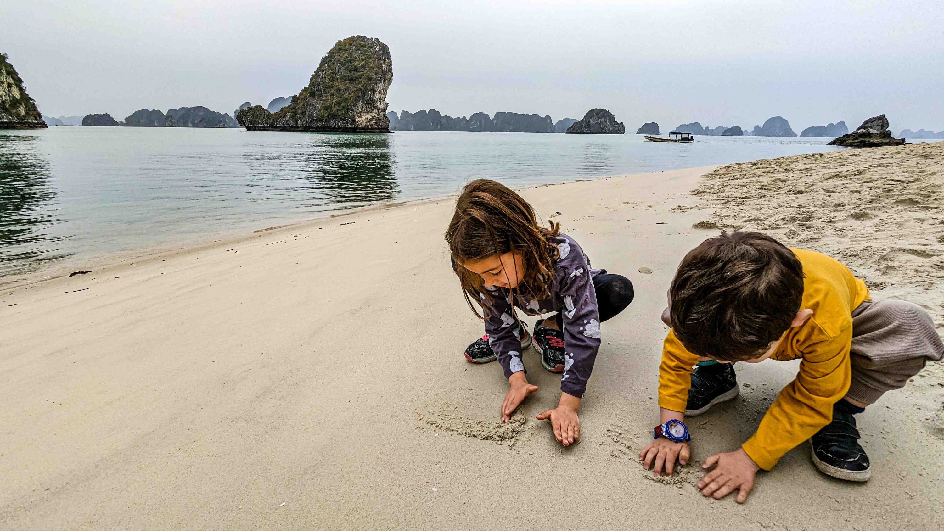 Bahia de Ha-Long (Vietnam)