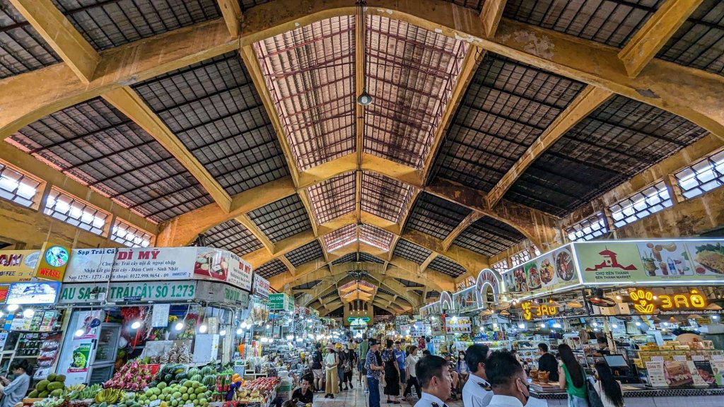Vietnam - Ho Chi Minh - Palacio de la reunificación - Mercado de Ben Thanh interior