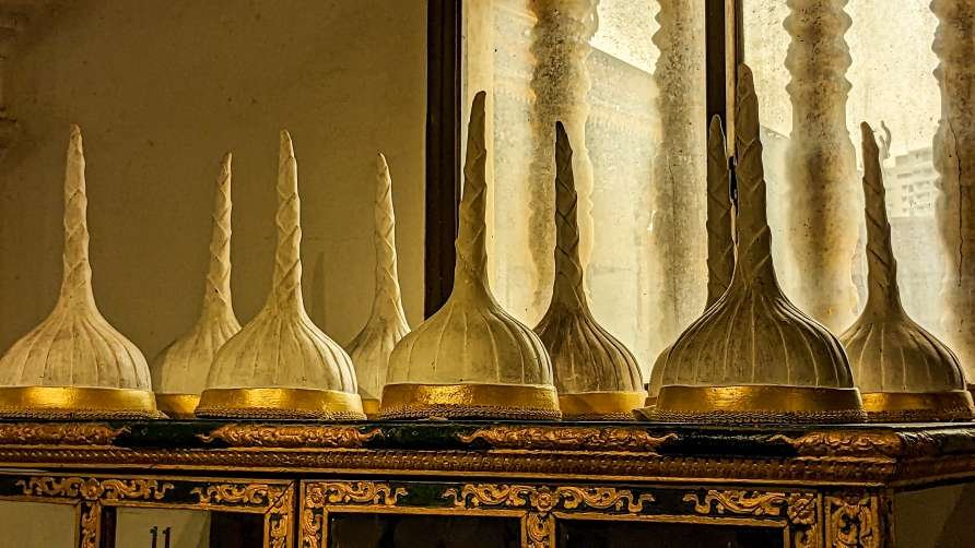 Camboya - Palacio Real Phnom Penh - gorros