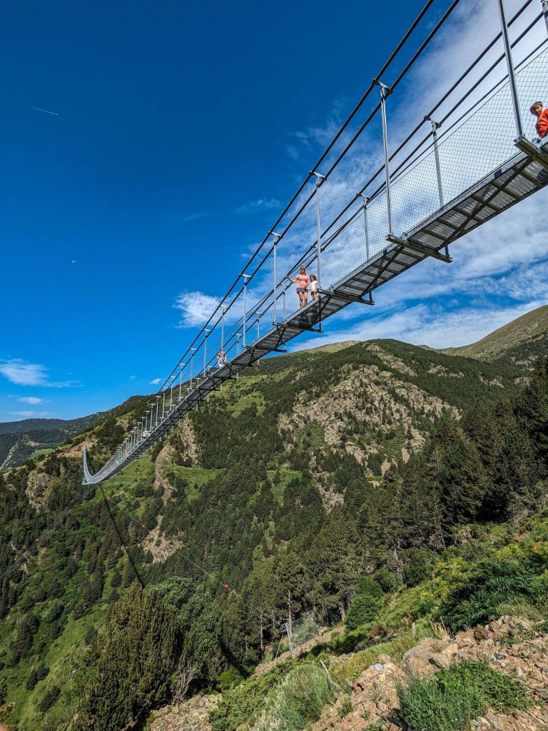 Andorra - Puente Tibetano - Canillo - imagen desde abajo