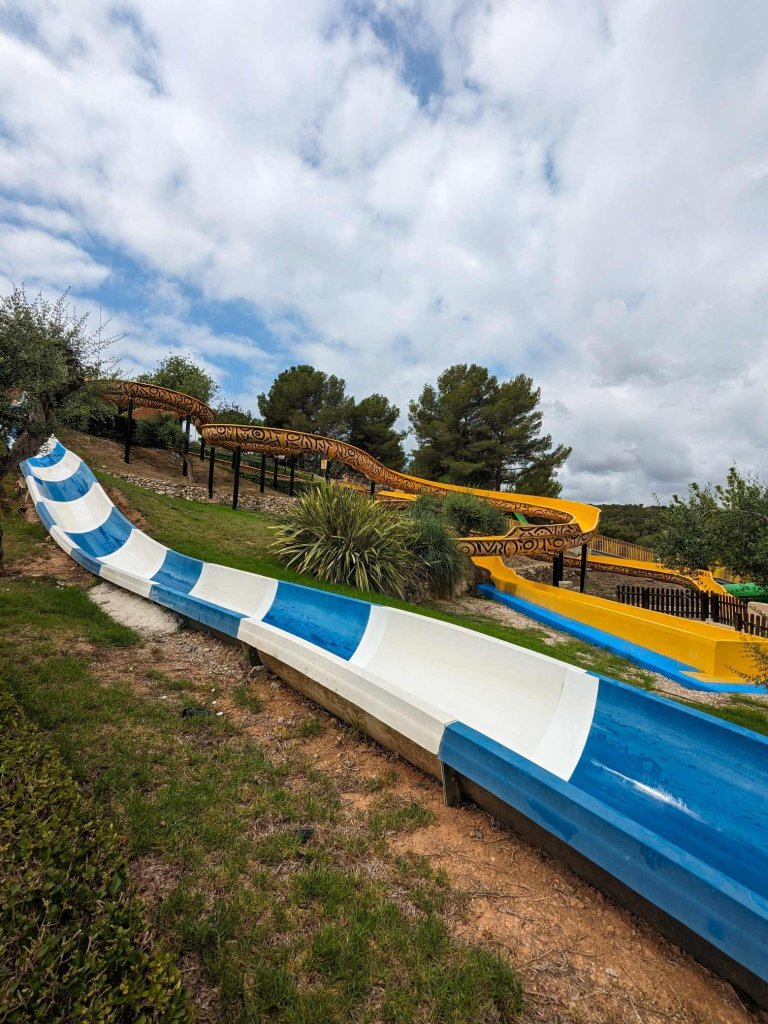 Aqualeon - Toboganes