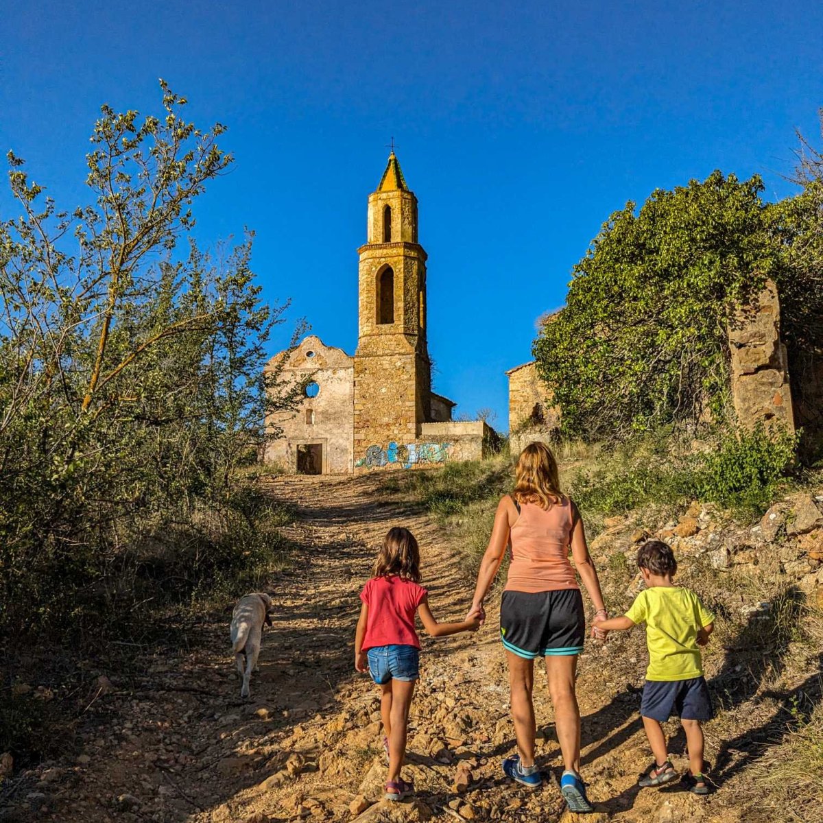 Marmellar: com arribar al poble abandonat i on&nbsp;aparcar