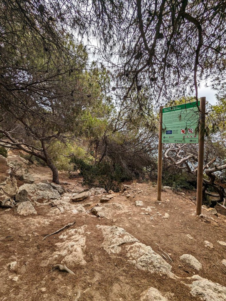 Tarragones - Cala Mora - Retol normes Bosc de la Marquesa