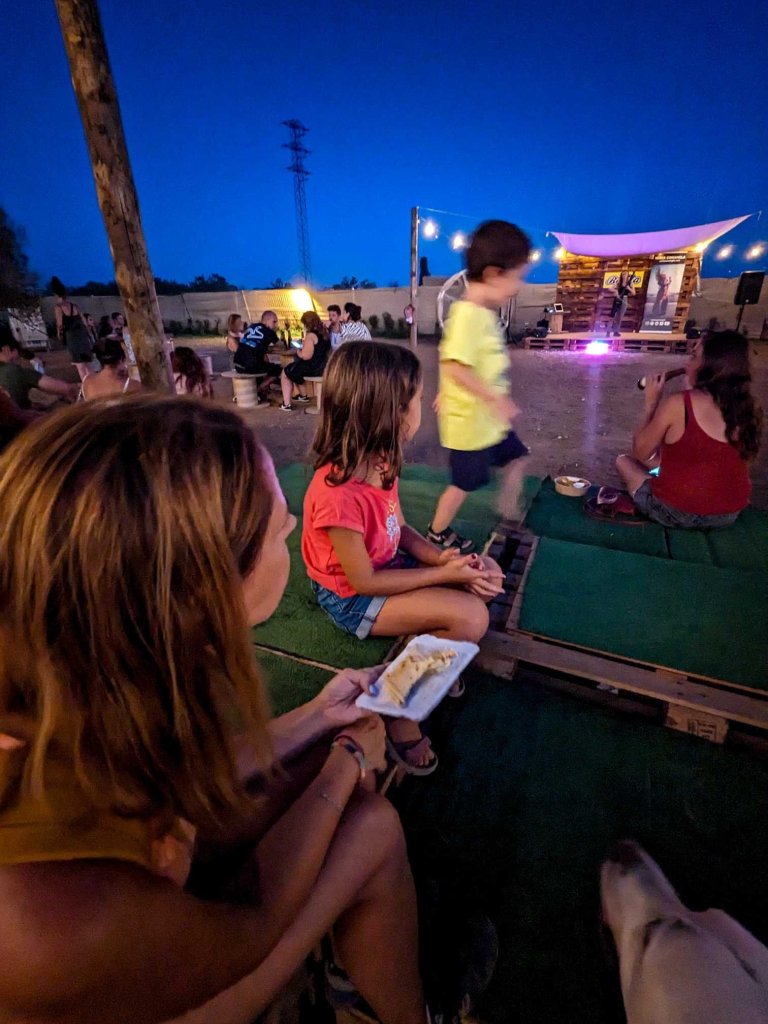 Roda de Barà - Flower Market - zona de concerts
