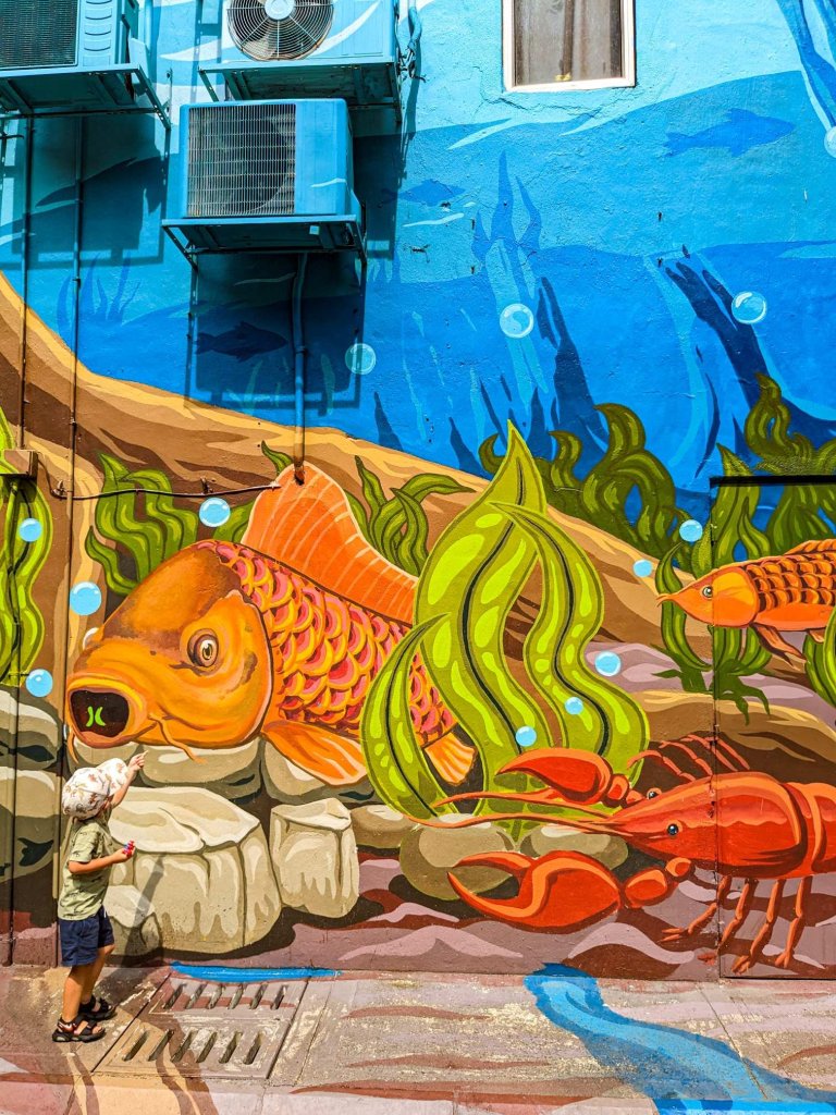 Malasia - Kuala Lumpur - ColorStreet - grafiti pez