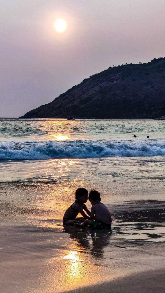 Phuket - Kata Beach - Tailandia - atardecer