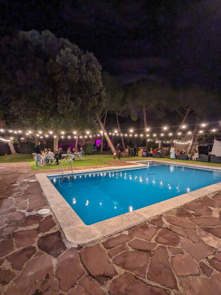 Macabre Park - Masia- Zona piscina