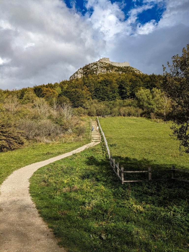 Ruta Cátara - Castillo de Montsegur - Ascenso al castillo