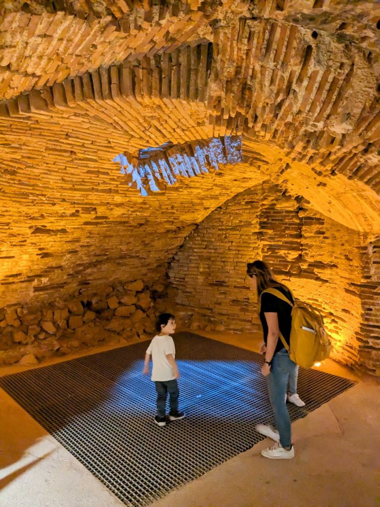 Francia - Fortaleza de Salses - Torre de artillería