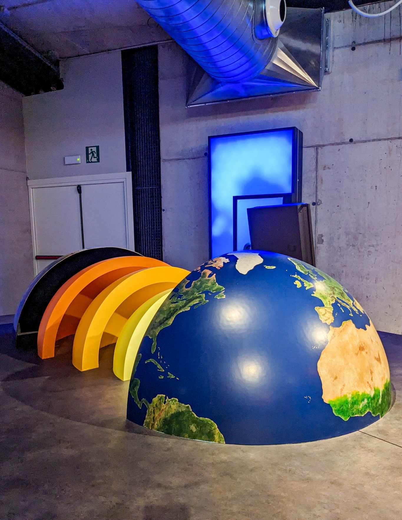 Olot - Espai Cràter - Composición interior de la tierra