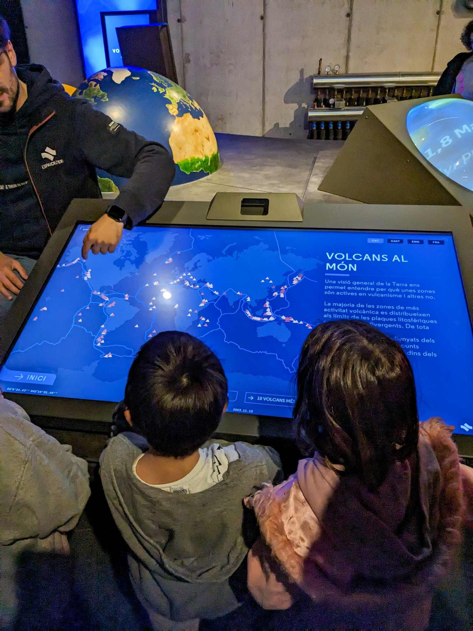 Olot - Espai Cràter - Mapa interactivo que muestra dónde se encuentran los volcanes