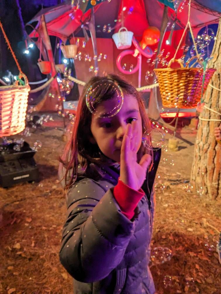 L'Hospitalet - Campament Reial - Tot ple de llums càlides, colors i bombolles