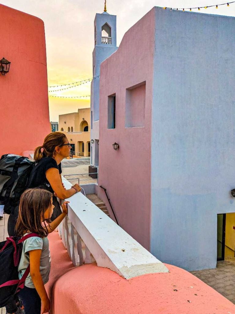 Doha - Mina district - Paseando por el interior, totalmente solos