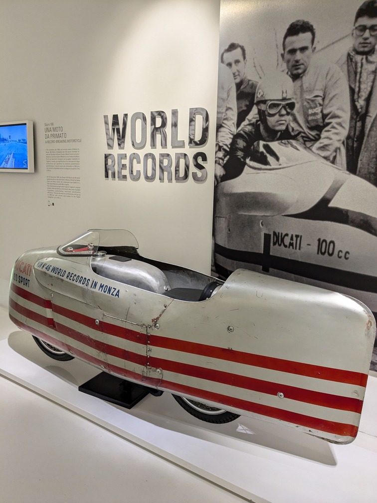 Museo Ducati Bolonia -Buscando el record de velocidad