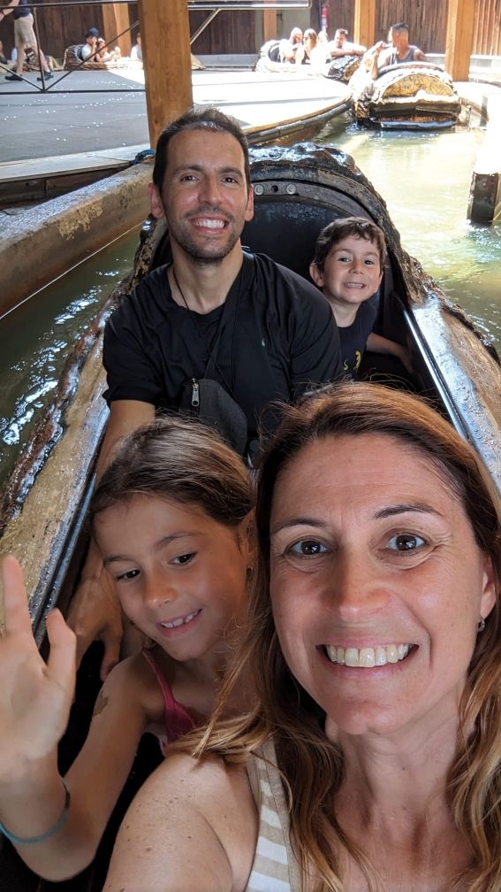 Port Aventura - Troncos Silver River